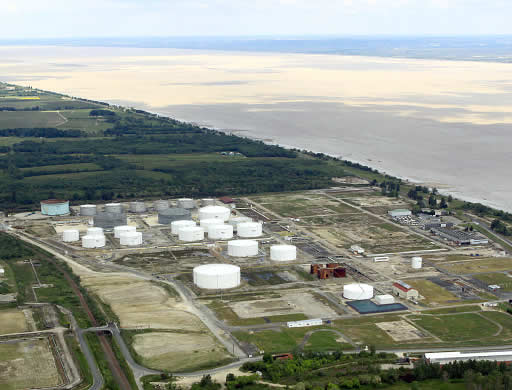 Pauillac distribution depot